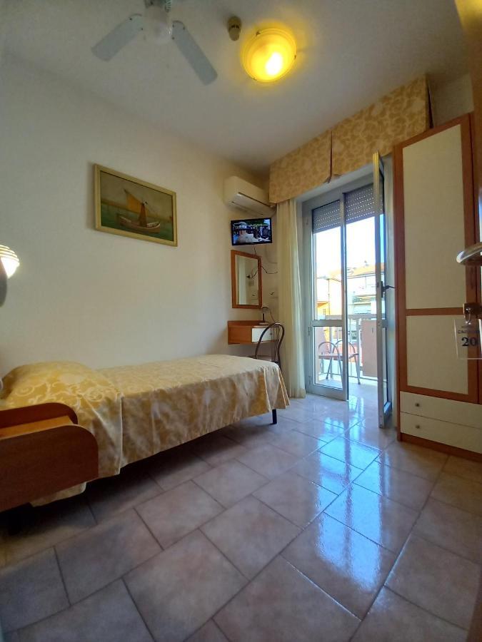 Hotel Casadei Rimini Dış mekan fotoğraf