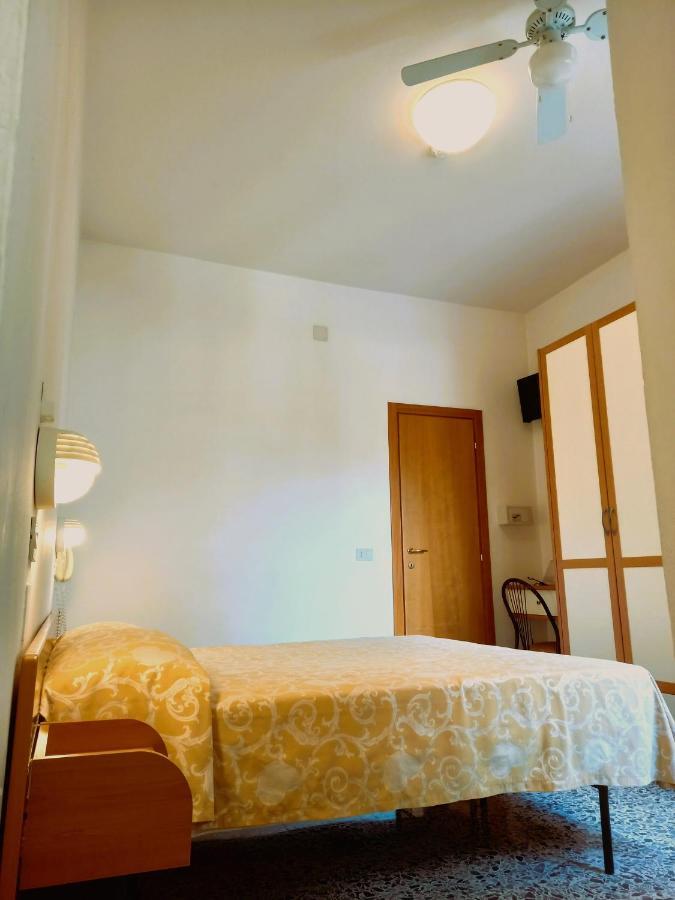 Hotel Casadei Rimini Dış mekan fotoğraf